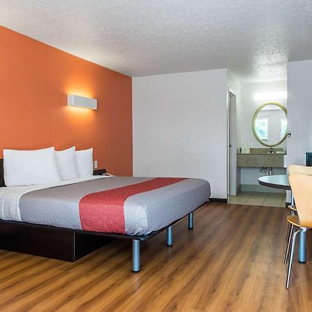 Motel 6-Columbus, Oh - Osu Eksteriør bilde