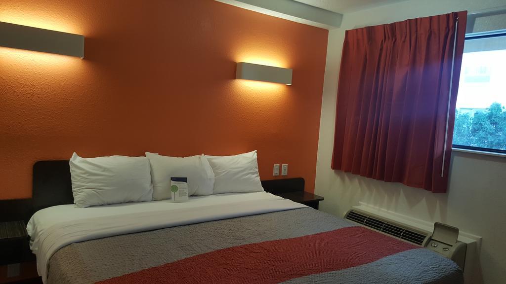 Motel 6-Columbus, Oh - Osu Eksteriør bilde