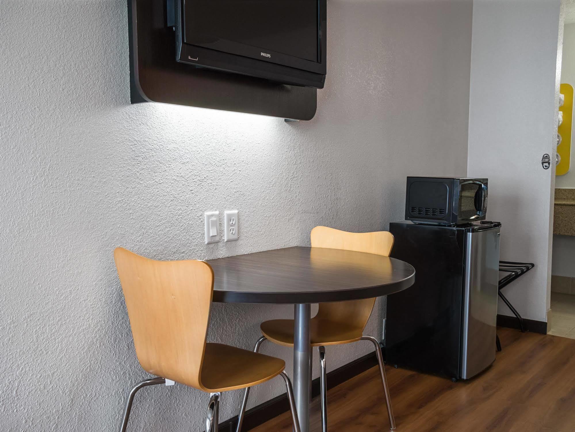 Motel 6-Columbus, Oh - Osu Eksteriør bilde